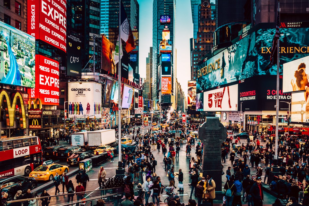 Whilst the bright lights of Times Square shine brighter than those at Piccadilly Circus, both tourist spots are a great way to indulge in the buzz and vibrancy of the city. 