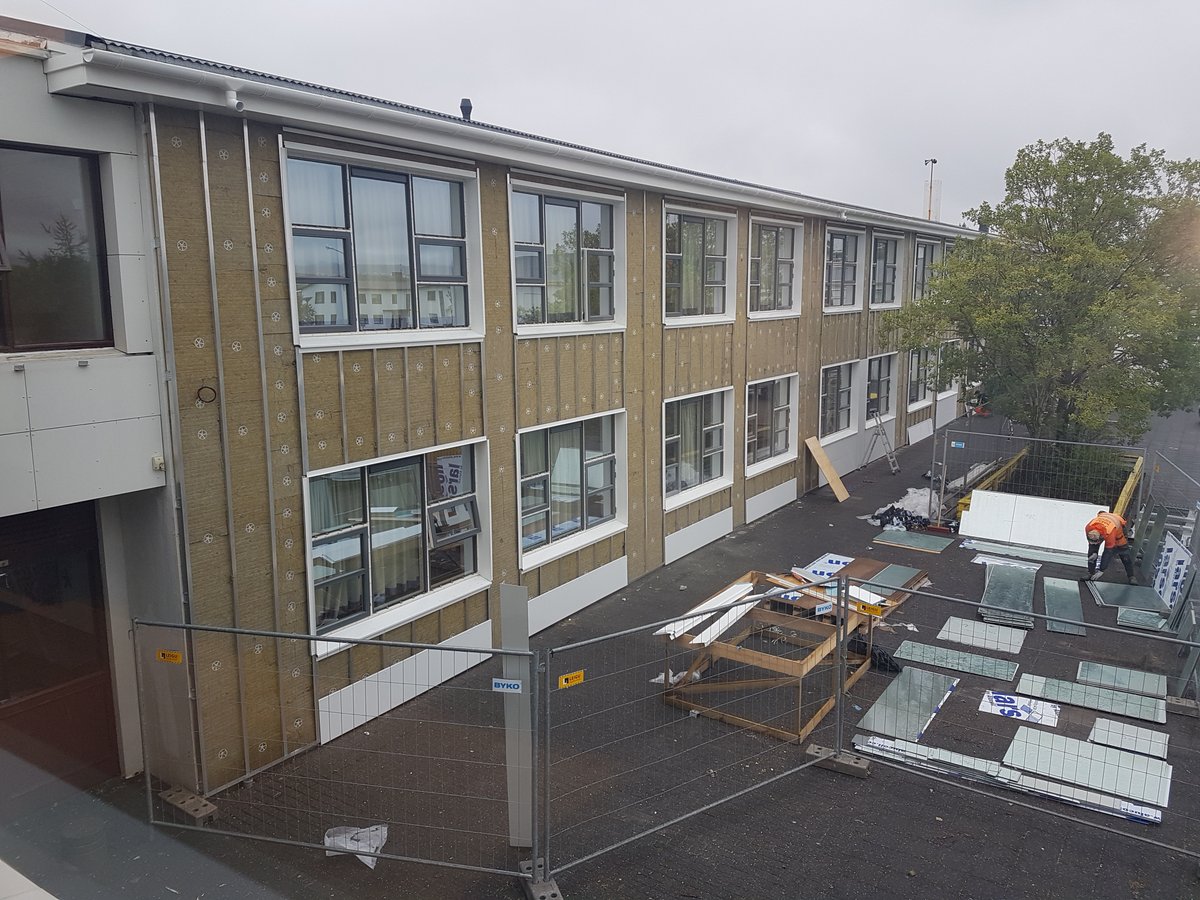 Allt að verða tilbúið, úti sem inni, fyrir spennandi skólastarf með skemmtilegu fólki👍