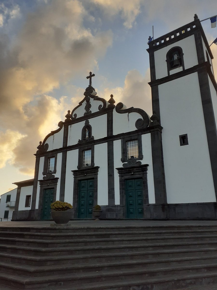 I came to Bretanha  @BzhClairbecause Dervenn's book mentioned the name is due to Briton colonists in the 16th century and they pronounce the "u" as the French. Did not notice, though.Dervenn's guide is a classic and it is mentioned in the Petit Futé I found in the Airbnb.71/n &ndash; bei  Remédios da Bretanha