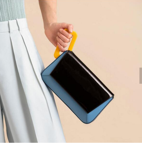 Advanced facilities &amp; technologies give Guangzhou City Yaoda Leather Co.,Ltd unrivaled production capability. ANGEDANLIA partners with famous logistics companies to guarantee on-time delivery of goods. #leathermessengerbag #puclutchbag