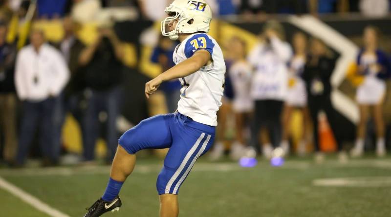 SBLiveMS's tweet photo. Defending 6A state champion Oxford has rare weapon in Jack Tannehill: 2020 high school football preview

https://t.co/JOhgznDT2G https://t.co/rMEMG2jBGJ