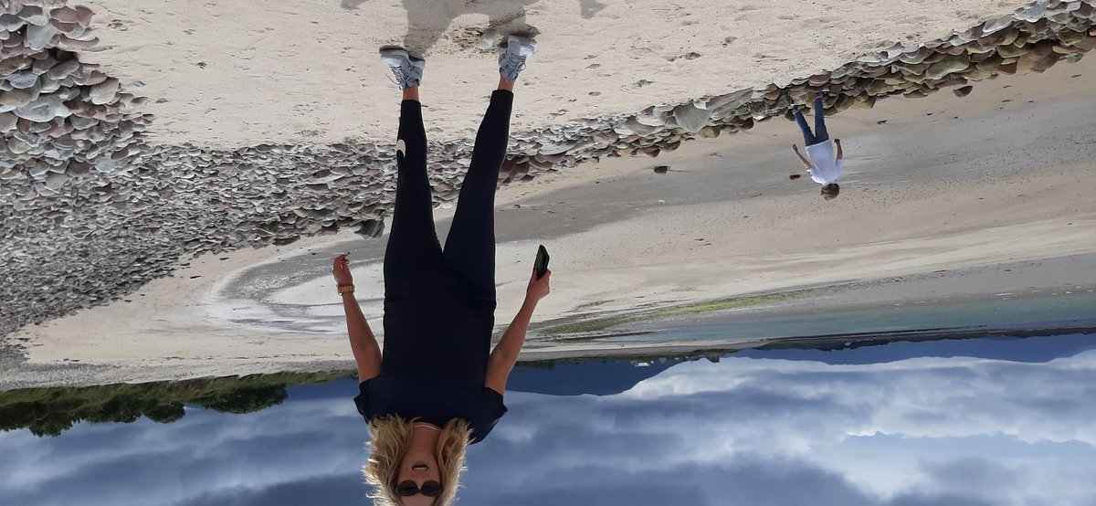 MarkEng14281022's tweet photo. It's a upside down kind of day! @mairemc99 #WildAtlanticWay https://t.co/kYDod9oefD