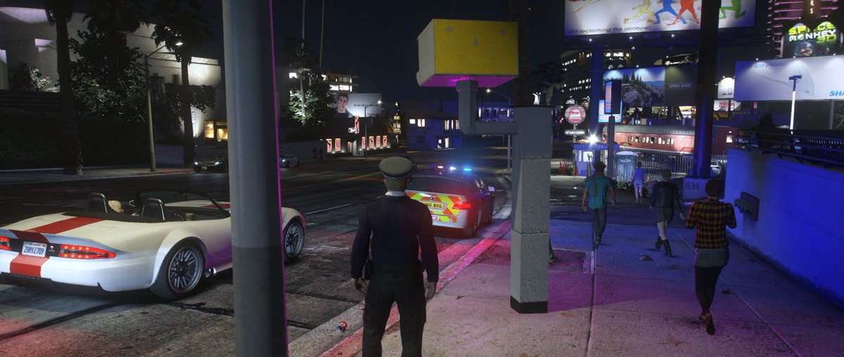 715Sherlock's tweet photo. Here are some photos from a @LondCallingRPC retro patrol last week. Felt like a GTA version of The Bill. https://t.co/DFI73AT9Ai