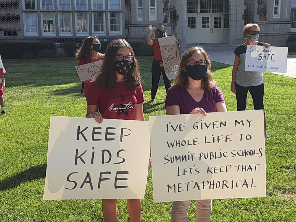 kyurga1's tweet photo. We cannot require one set of students to attend school at near capacity, while other students have a hybrid schedule.  And there are still too many questions about other aspects of the reopening plan. Keep ALL students safe at ALL the schools. #KeepSummitSchoolsSafe @Greg_Vartan https://t.co/2BF7pPiY3o