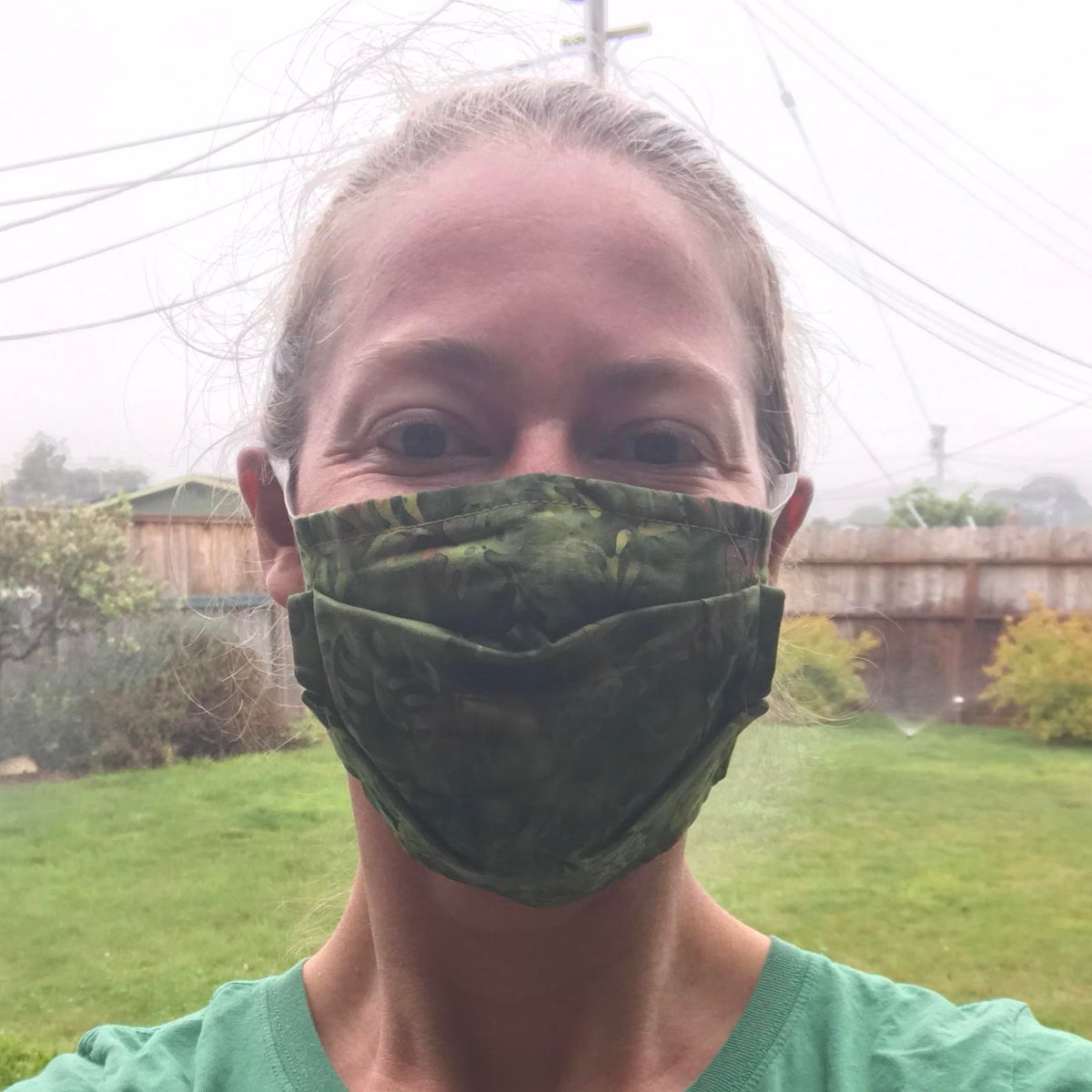 HumboldtJacks's tweet image. .@HSUJacks' Fans, join the @HSUTracknField women's team and remember to wear your face coverings, to social distance and to wash your hands.  #WeRUnitedJacks #AloneTogether #TrueJacks