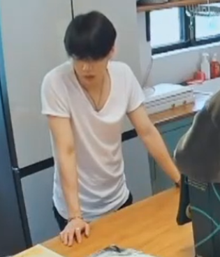 yoongi in the white shirt: a thread