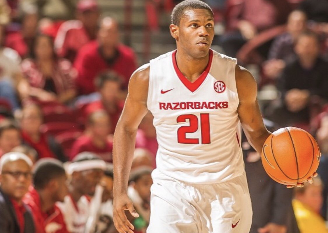 recallthosehogs's tweet photo. Episode 9 with Manny Watkins is out now! 🏀🚨 

Head over to Anchor, Spotify, or Youtube to hear former Razorback, Manny Watkins, recall his time as a Hog! https://t.co/eLxa7851nn