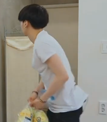 yoongi in the white shirt: a thread