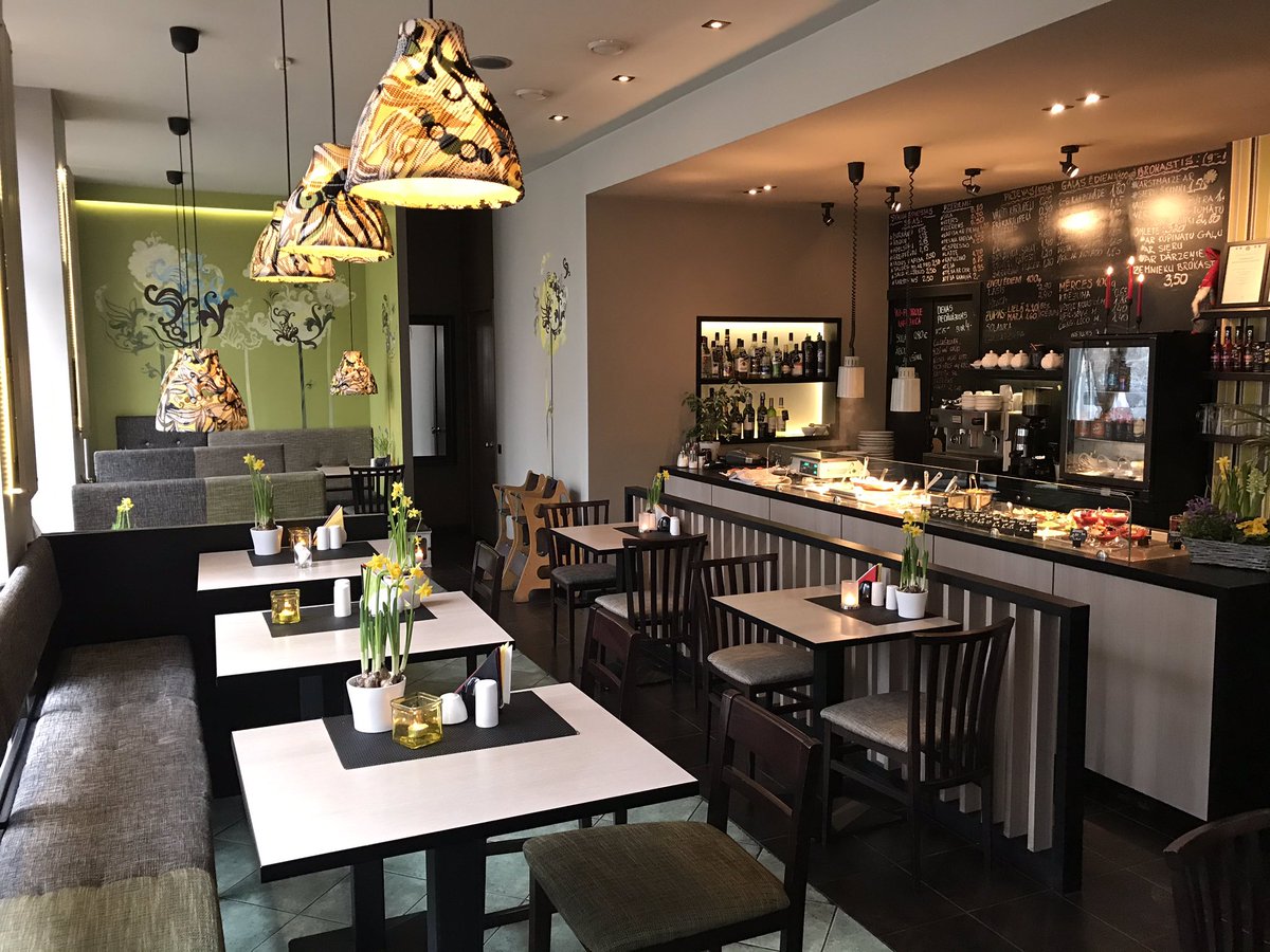 CafePIECI's tweet photo. Labdien!
Bistro- Cafe 5, Nometņu ielā 5, Rīgā, aicina darbā:
Bufetnieci
Trauku mazgātāju- apkopēju.
Darbu atsāksim 1.septembrī.
Interesentus lūgums rakstīt info@cafe5.lv https://t.co/Hg4IEnMSYJ