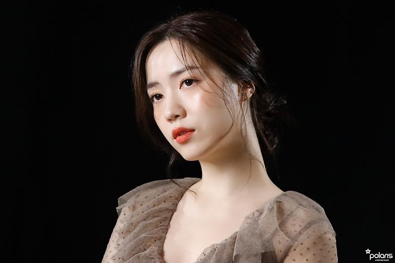 myhwaTH's tweet photo. Hwayoung for BNT International behind the scenes. 
© Polaris Naver blog

🖇 https://t.co/uuAk6ml6Gi
⠀
#류화영 #bnt #Hwayoung #RyuHwayoung https://t.co/MDochfyuB6