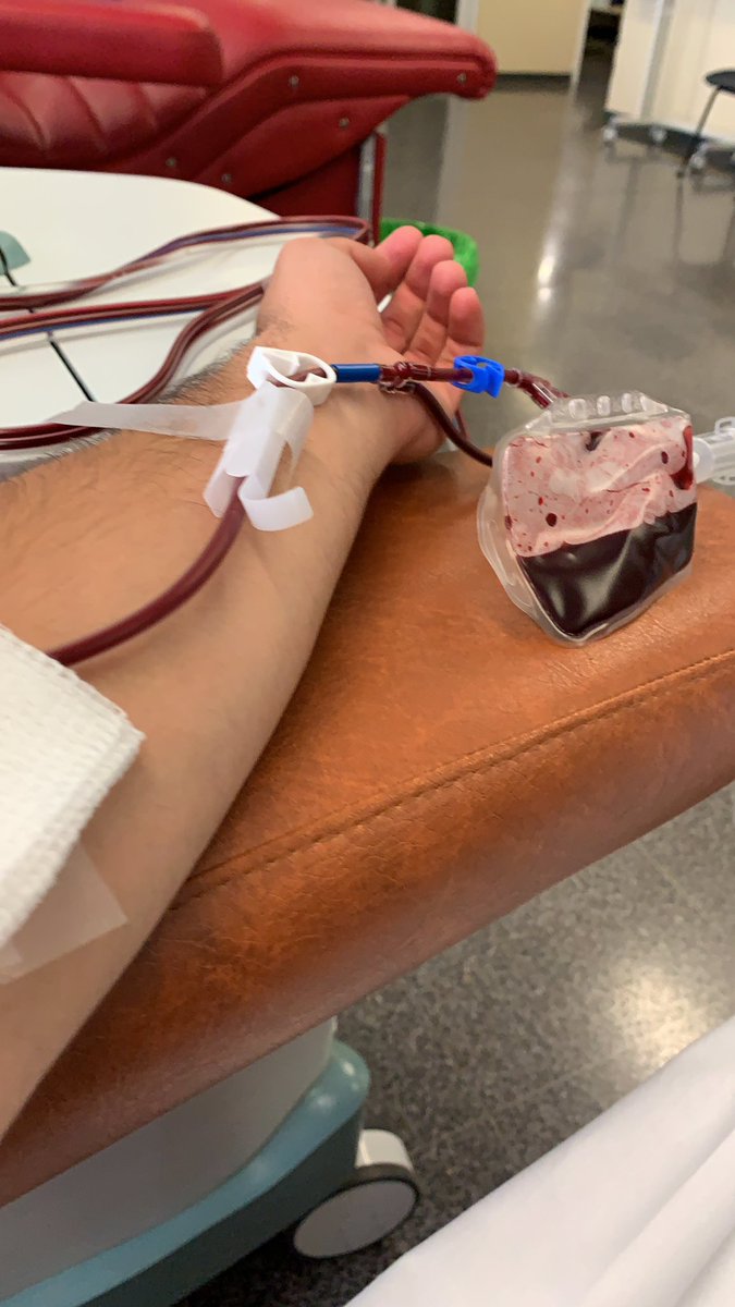 Señoras, señores, los bancos de sangre están vacíos. Urge donantes. DONA @ichhCanarias #DonaSangre #donaplaquetas