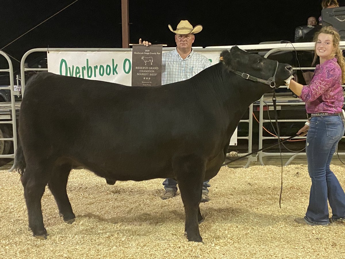 matt_corwine's tweet photo. Reserve Steer. Overbrook Osage Co Fair. Shown by Ainsley Corwine. Fu Man Chu x Irish Whiskey. Raised by us. https://t.co/PRWTWnTInS