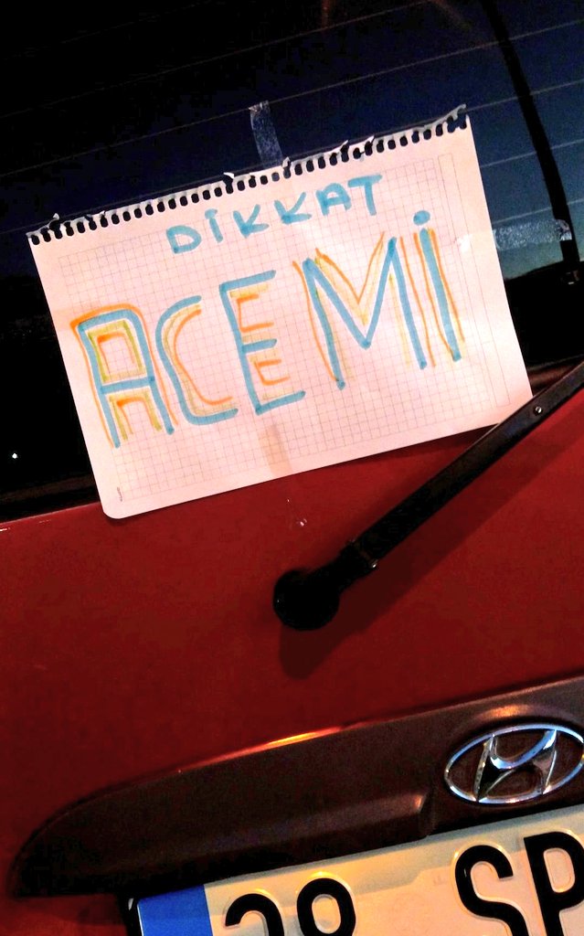 Babam şöyle bi şey yapmış arabayı ben sürerken önüne ve arkasına asıyor ggshsjks