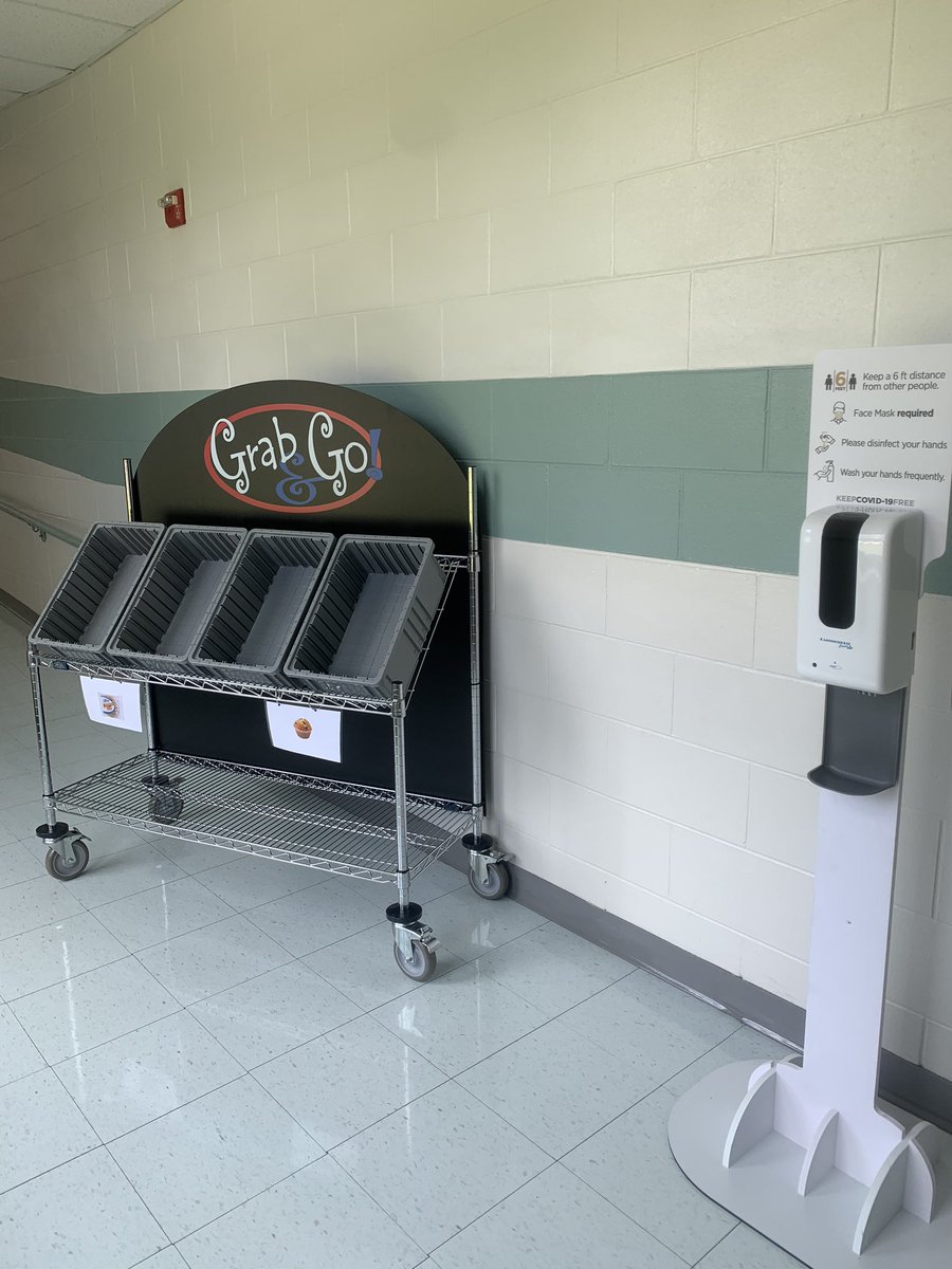 GoodyearElem's tweet photo. Goodyear is ready to see you tomorrow! @glynnschools #weteachglynn #BackToSchool2020 #soexcited #socialdistancing https://t.co/TFmMpVJcan