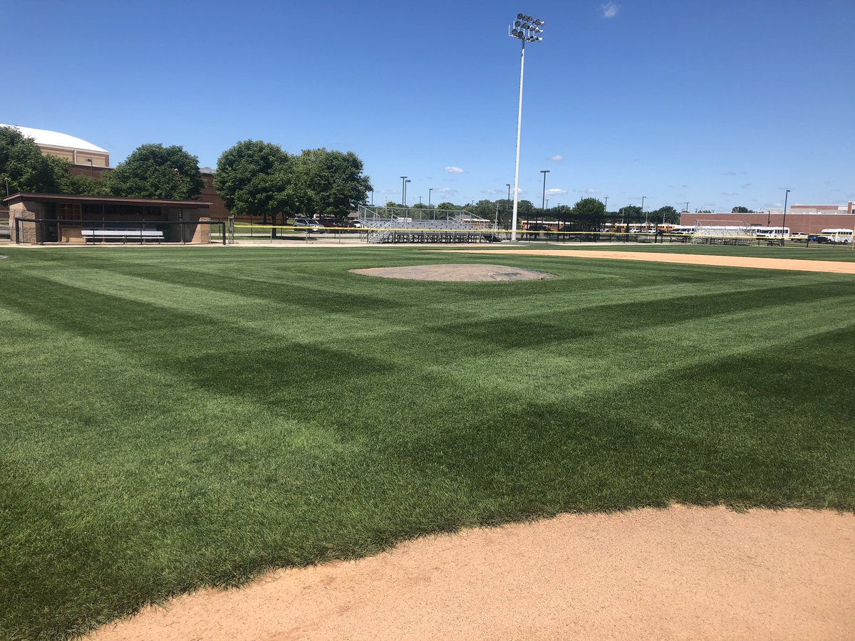 mjdudley7's tweet photo. Turf grass is thriving thanks to @FoliarPak @ATSSportsTurf https://t.co/L4rVGDGwQU