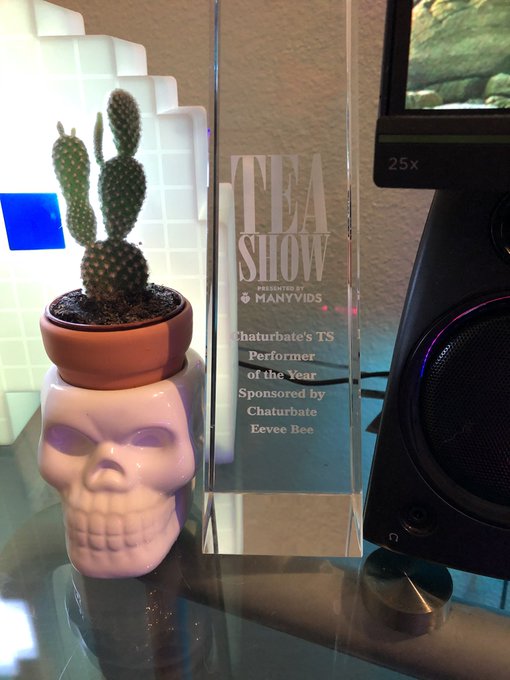 A huge shoutout to the @TGEroticaAwards for sending me this and to @chaturbate for nominating me, extremely<a class="tags" href="/tag/tgeroticaawards">@tgeroticaawards</a><a href="/tag/charlotteflair"class="tags"><span>#charlotteflair</span></a>