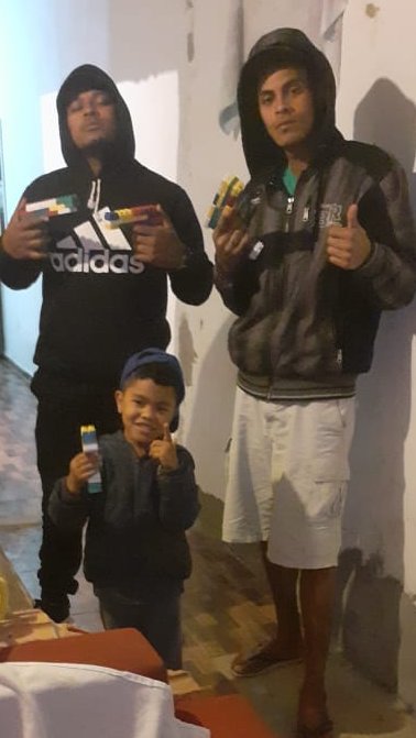 douglaspaiva92's tweet photo. Bonde fortemente armado
Altamente preparado
Do lado só os aliado
Na "bica" tô de plantão
#kiding #joker #PhotographyDay https://t.co/FABvJNWB2m