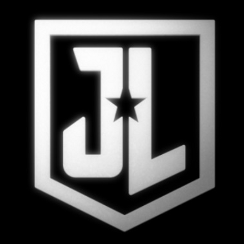 The great thing about  #DCFanDome   for Snyder fans is there's more than enough  #ZackDome panels to keep you fed. Make sure you add all to your schedule! (Thread)First, there's "The Snyder Cut of Justice League," which is  @ZackSnyder's main panel. https://schedule.dcfandome.com/e/5f343a56ad870800172449bf