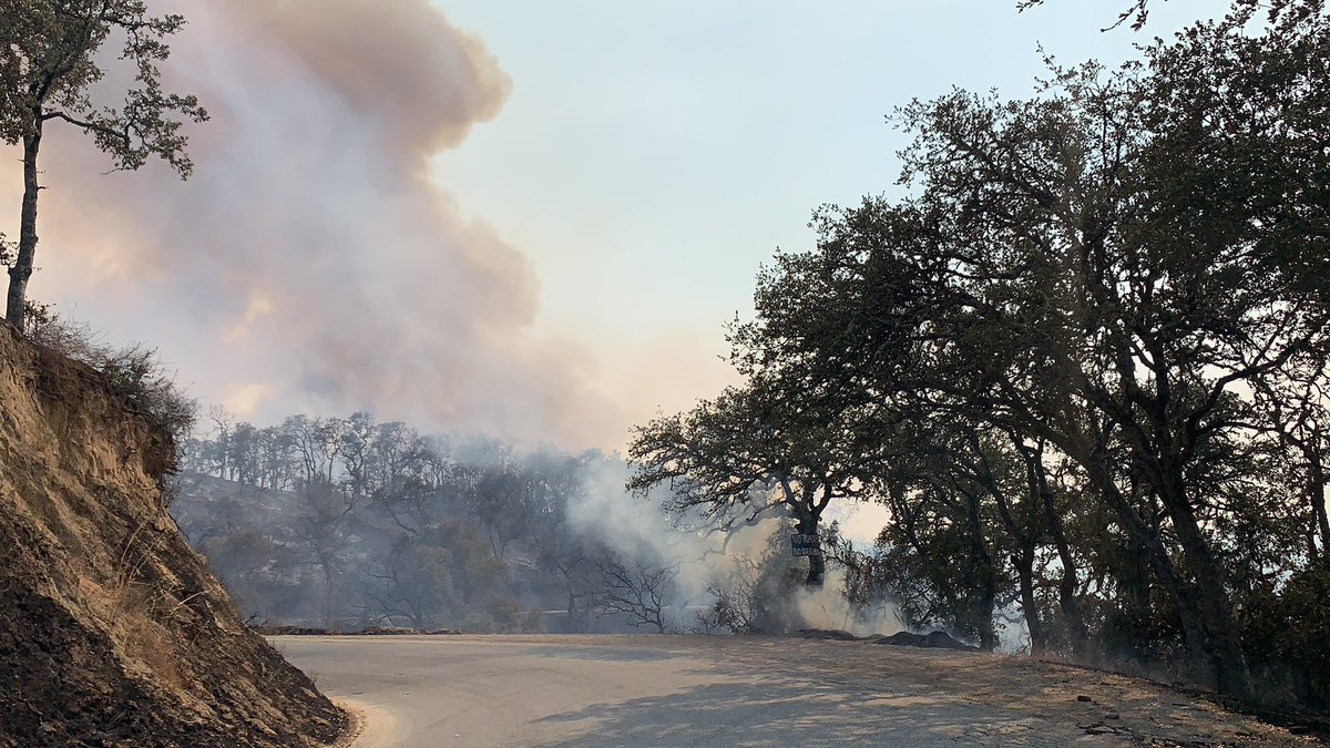 KylaKirby_'s tweet photo. Quick rundown of a few of our fires:
#RiverFire
10,672 acres, 7% contained
#CarmelFire
742 acres, 0% contained
#DolanFire
2,500 acres, containment N/A
#CZUAugustLightningComplexFire
10,000 acres, 0% contained 
-Gov. Newsom has declared state of emergency due to fires.
-Stay safe! https://t.co/wDbGYGOAMx
