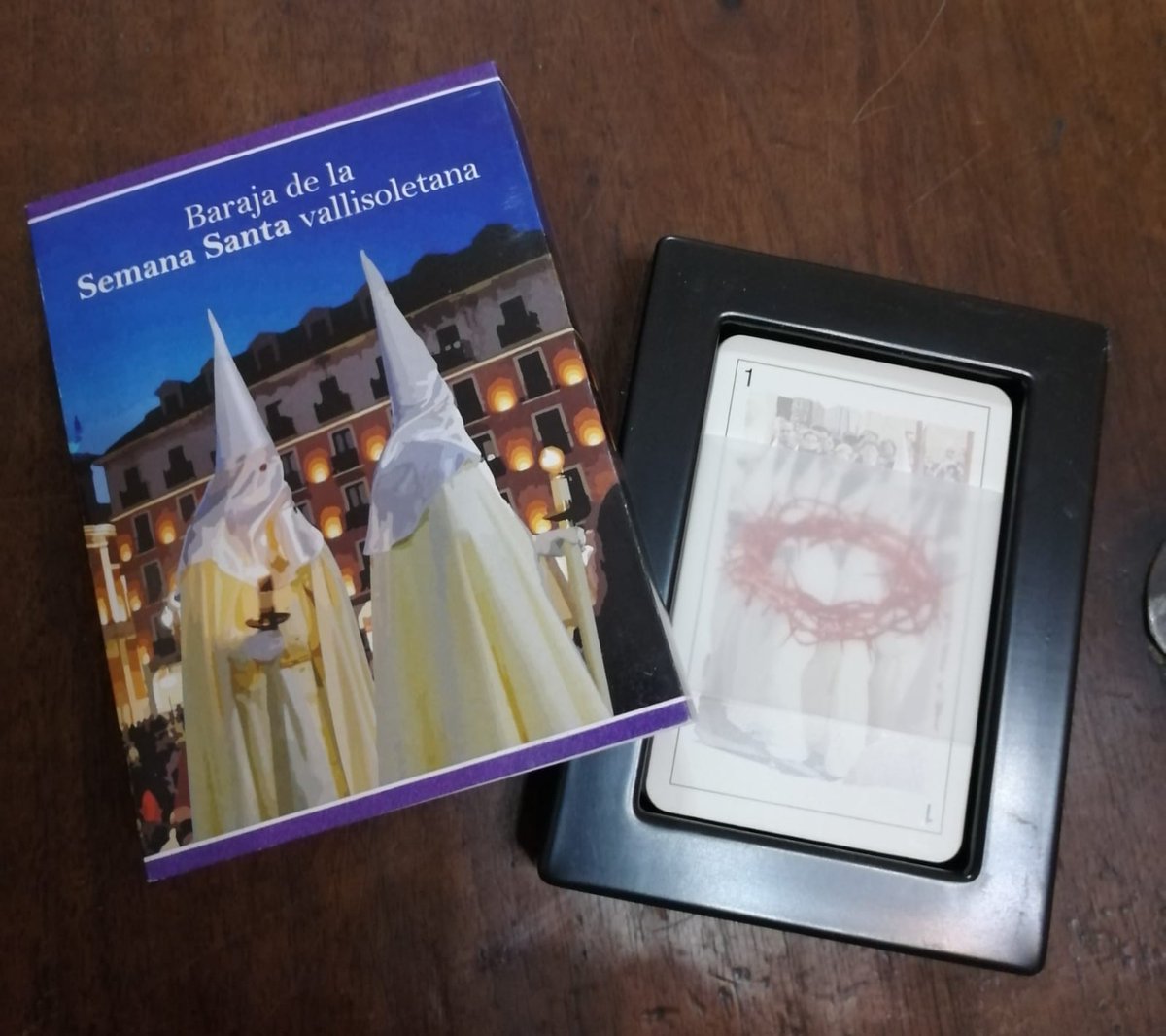 nazarenovall's tweet image. A partir de mañana en nuestra iglesia podrás encontrar la baraja de cartas de la Semana Santa vallisoletana, por un precio de 10€.
En agosto el horario es de 10:30 a 13 (domingos de 11 a 13:30)