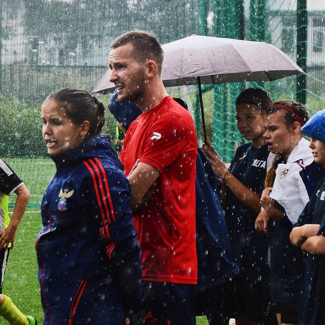 Что нам 🌨️, что нам ☀️, что нам 🌧️ проливной🔴⚫🟣 

#МыМега