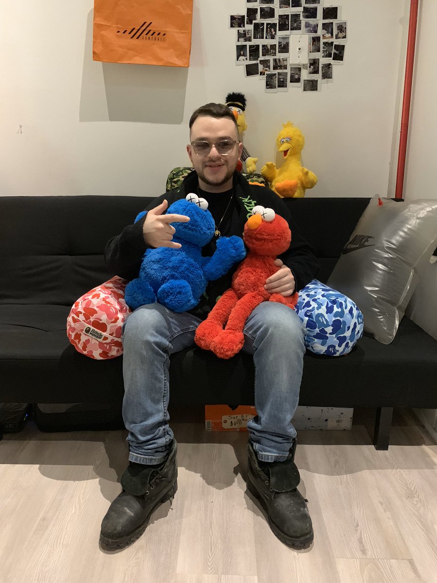 rowjayCOB's tweet photo. J’peux pas être raciste moi j’aime les bad bitchs de tous les pays 😋🥰 #FREECDF2 disponible sur toutes les plateformes ⚡️
#cob65 https://t.co/JkXPfk08zL
