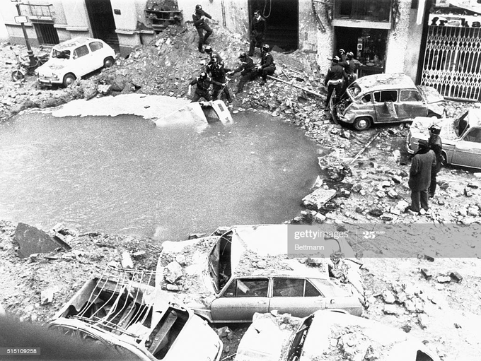The similarities btwn 1973 Madrid & 2005 Beirut craters may well be what Gen. Hisham Jaber had in mind when he said the Hariri crater was so large only a bomb placed UNDER the street could have done it52/ http://www.nbcnews.com/id/6999256/ns/world_news/t/bomb-under-road-may-have-killed-hariri/#.Xz1y--hKhPa