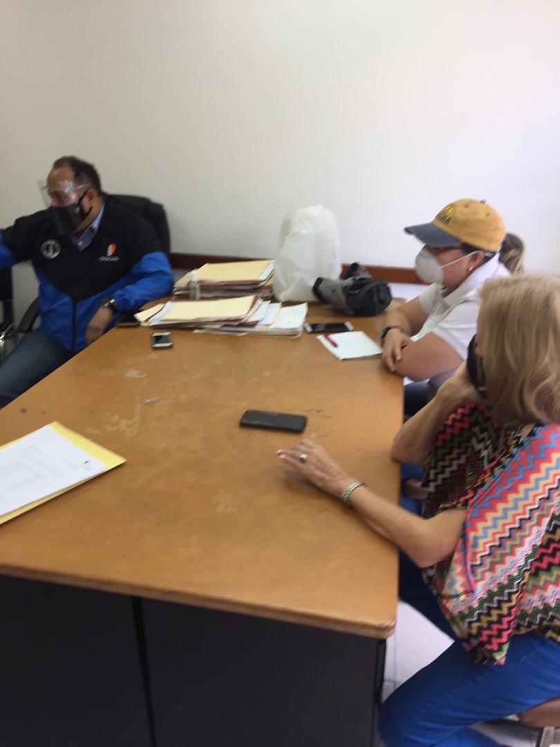 #Ahora #Miercoles #19agosto Reunion de concejales de <a href="/concejochacao/">Concejo Chacao</a> con representantes de Asochacao en mesa de trabajo sobre el aseo. Tema de sumo interés para nuestros habitantes y comerciantes. #Chacao #concejomunicipal