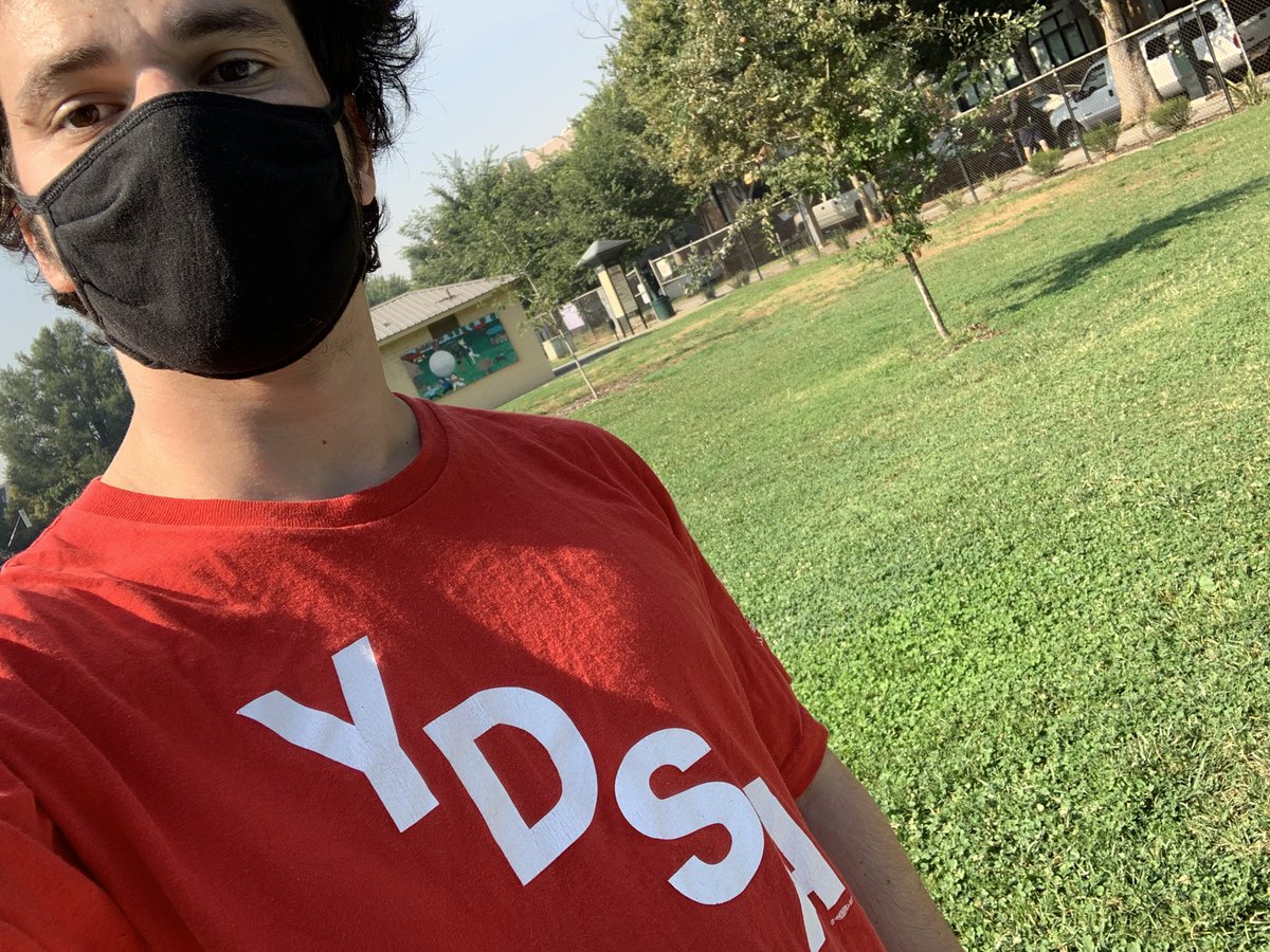 Luc_pete's tweet photo. Solidarity with all of the teachers in Florida and across the country being forced to work in unsafe conditions๐ #RedForEdFL #RedForEd https://t.co/VBBhyCM3f1
