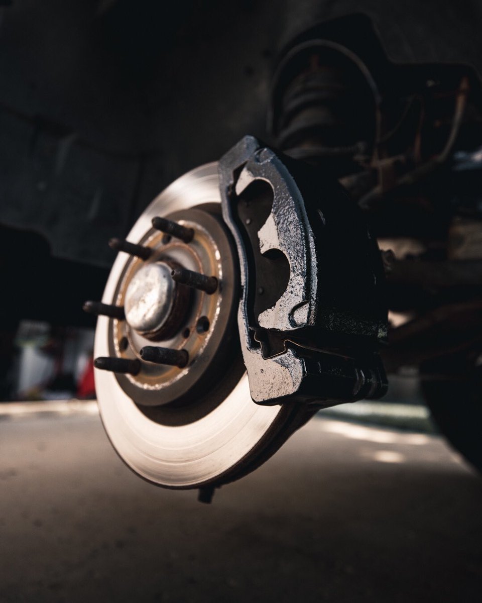 KumaPonce's tweet photo. I did the unthinkable I painted my brake calipers and drums...
👇👇👇
https://t.co/a3LrBfEqyV
Link to my New Video!
#por15 #caliperpaint #oemfinish https://t.co/dPoSHPsOAD