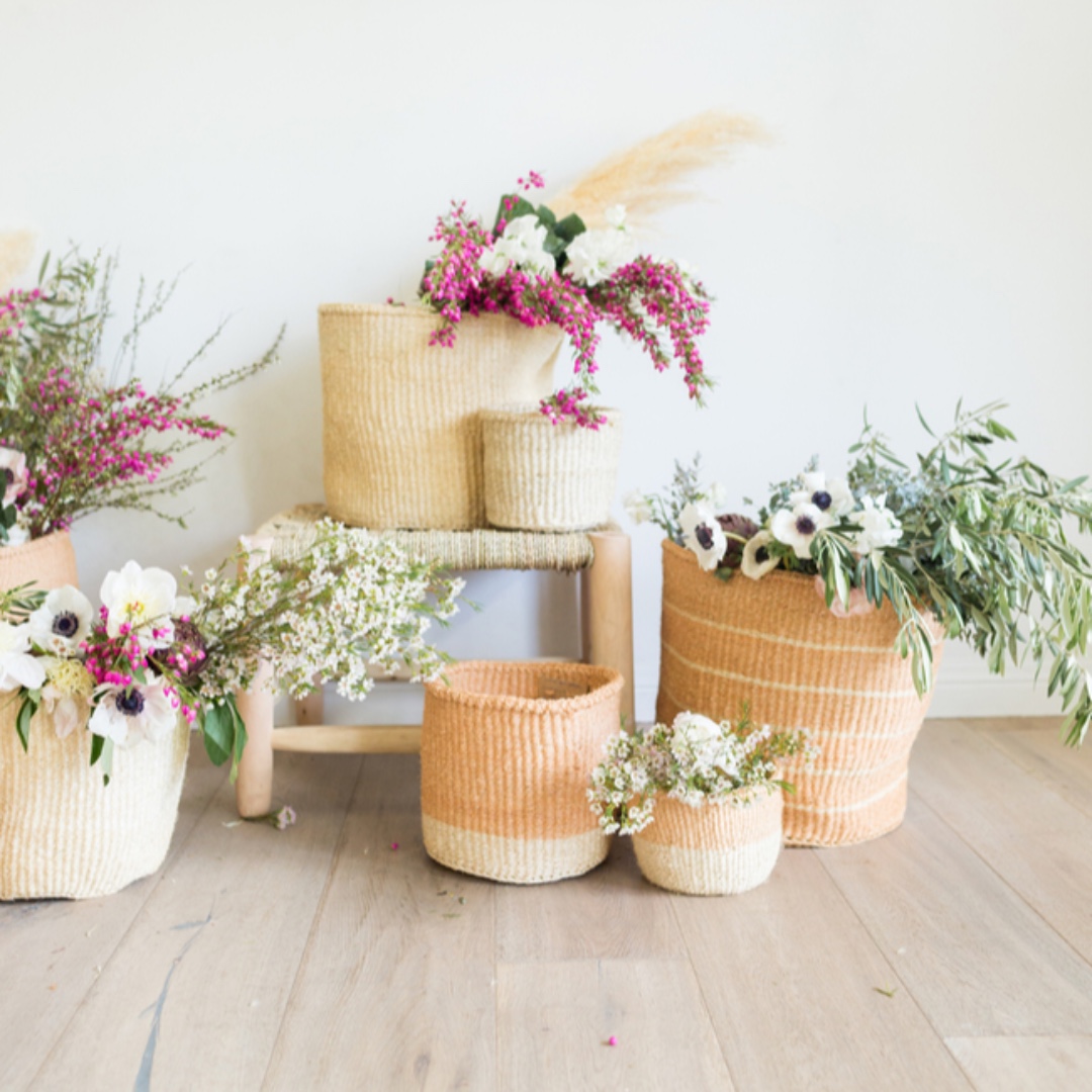 TheLittleMarket's tweet photo. โจ A basket for every bunch. No matter what is in need of organization (flowers, towels, or toys), these handwoven baskets are a storage staple. You can browse different sizes, colors, and patterns at https://t.co/NuIDkHggRS.โจ https://t.co/1Ud0XOxQra