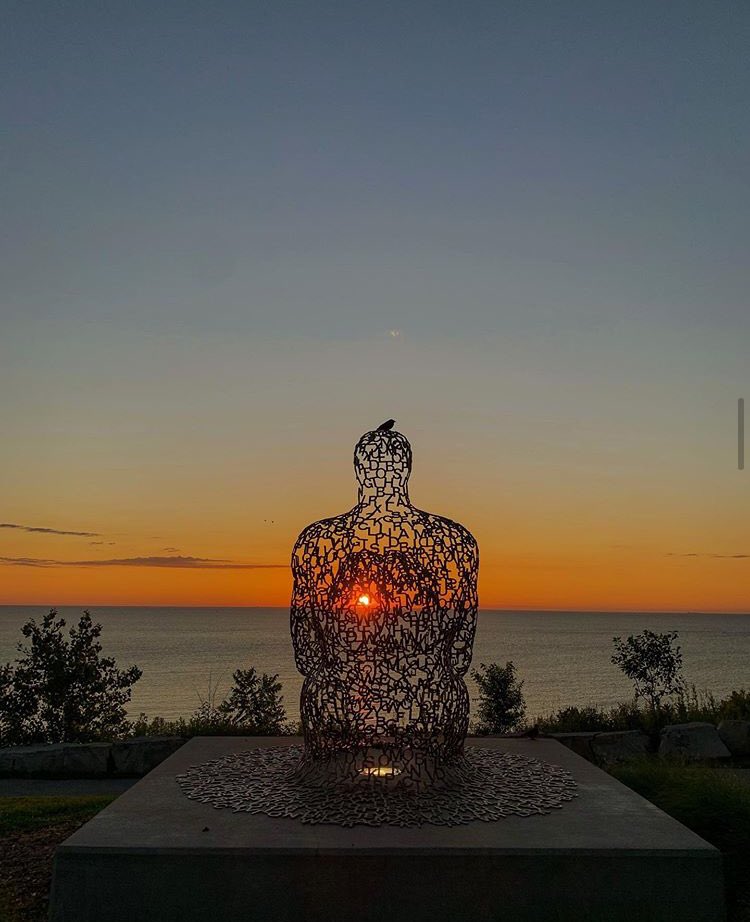 Be fearless in the pursuit of what sets your soul on fire 
📷: @aamnajpg 
#dearmke