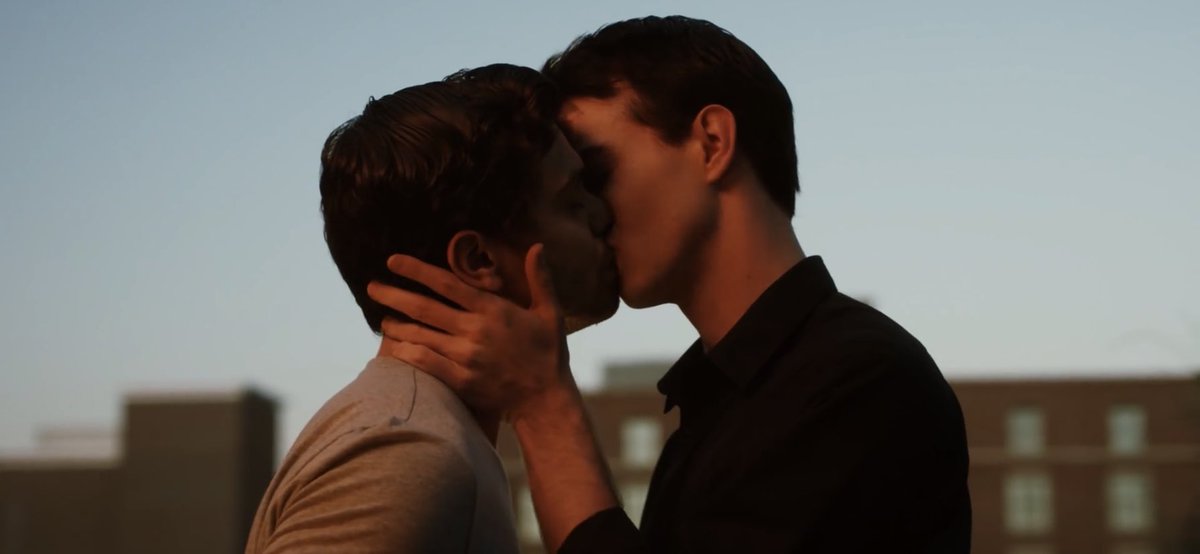 TallNines's tweet photo. “What would it take to make you feel something?”

~ Detroit police detective
~ NSFW
~ Gay
~ Dark themes⚠️
~ Ms/mv
~ not new to roleplay (3/4 years experience)

~ Maximillian Koger/Detroit evolution photos &amp; gifs ~

↺ (&amp;) ♡? https://t.co/rejBH40t9n