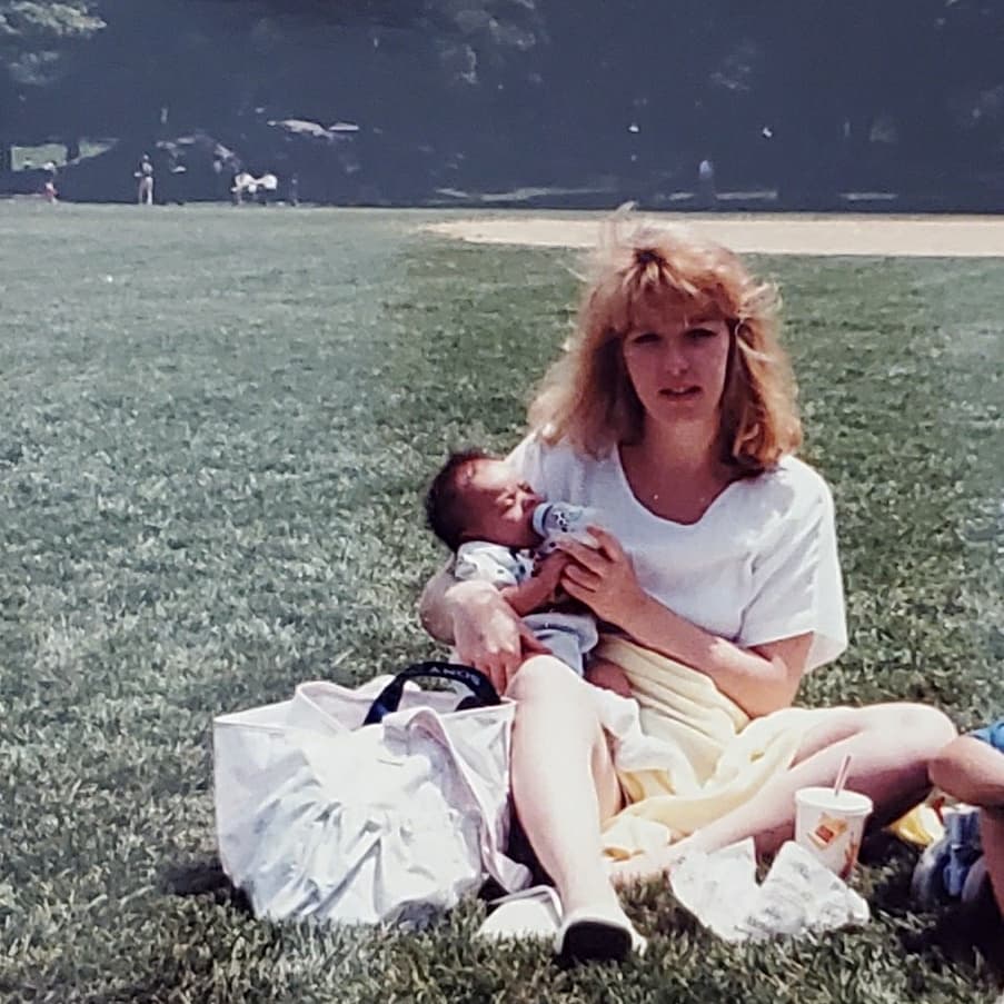 jaygweets's tweet image. my mom hardly got pics with me as a baby cause she was always taking them so this was a must 🥰