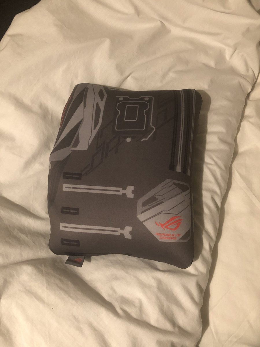 ShockWavee tweet media