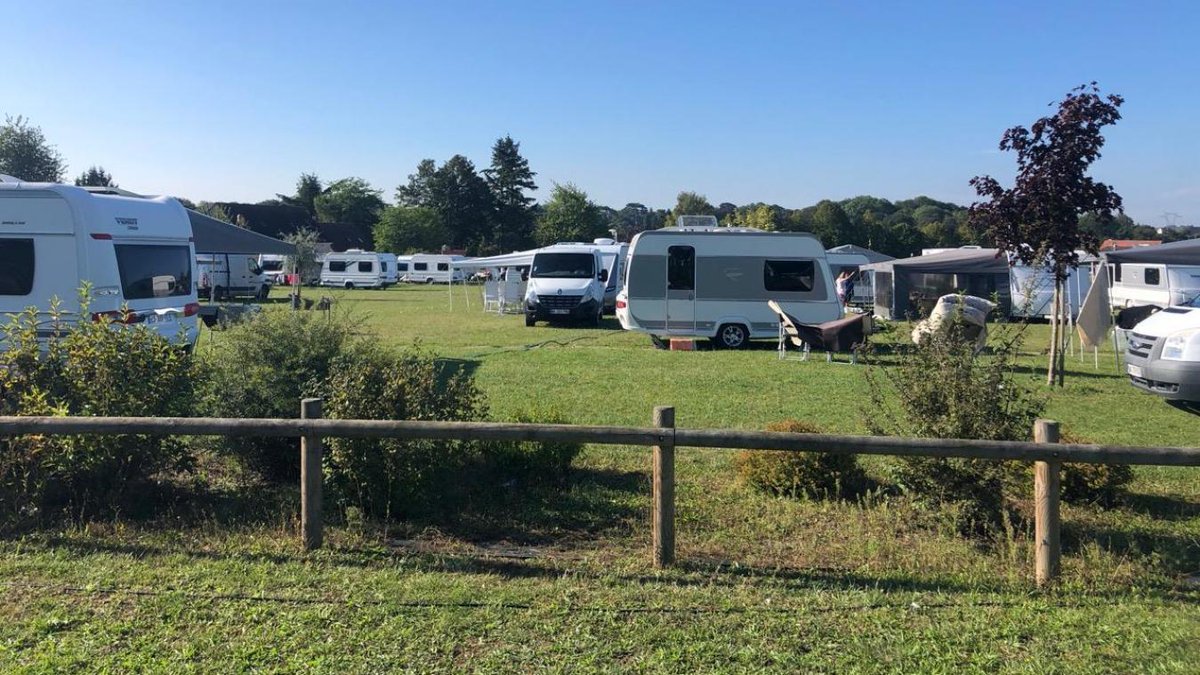 CourrierPicard's tweet photo. Les gens du voyage doivent quitter le terrain de loisirs de #Saveuse ce samedi ➡️ https://t.co/QUka1bmYDt https://t.co/Sy3ylHL01I