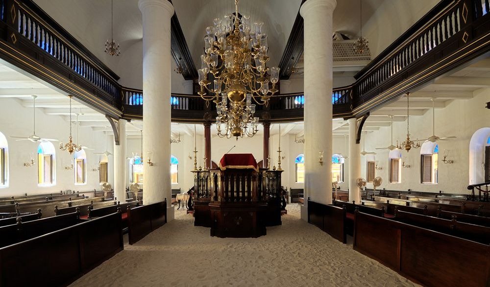 Mikvé Israel-Emanuel Synagogue, built in 1730 by Dutch Sephardi Jews in Curaçao.It's the oldest synagogue in the Caribbean and it has a sandy floor 