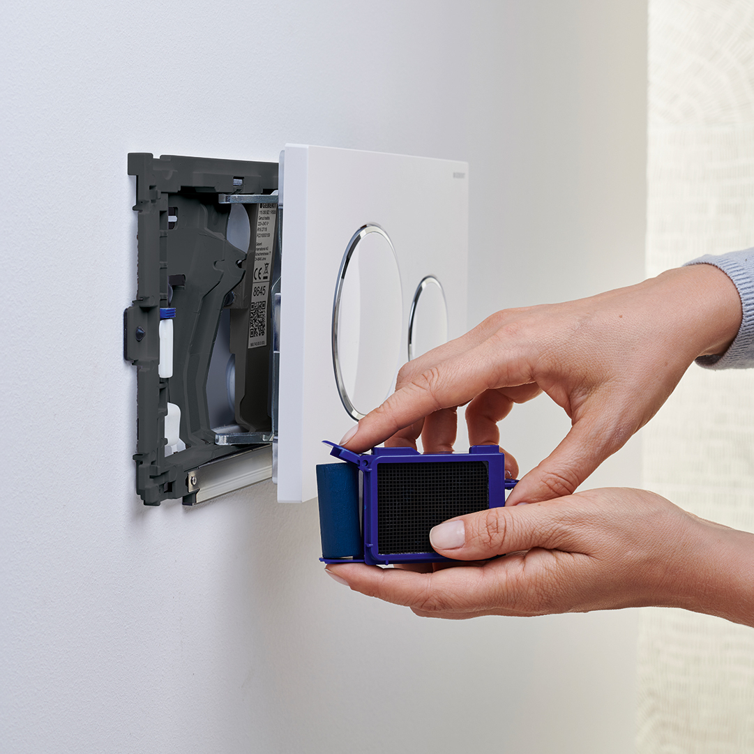 〰️ Découvrez les WC Rimfree de <a href="/GeberitFR/">Geberit France</a> pour une hygiène optimale et un entretien facilité.

〰️ Fini les odeurs désagréables avec le système Duo Fresh de #GEBERIT qui élimine et purifie l'air présent dans la cuvette des #WC. 

#FilGood #AuFilDuBain #rénovation