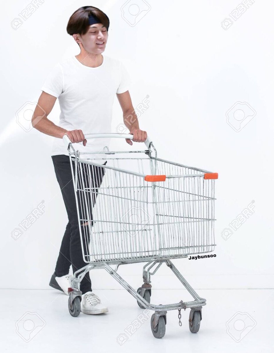 cloudtaehun's tweet image. No one:
Jay: bee ready for tomorrow, 
honey 🍯🐝
#ILAND_JAY #MNET_ILAND #ILAND_EP10 @mnetiland