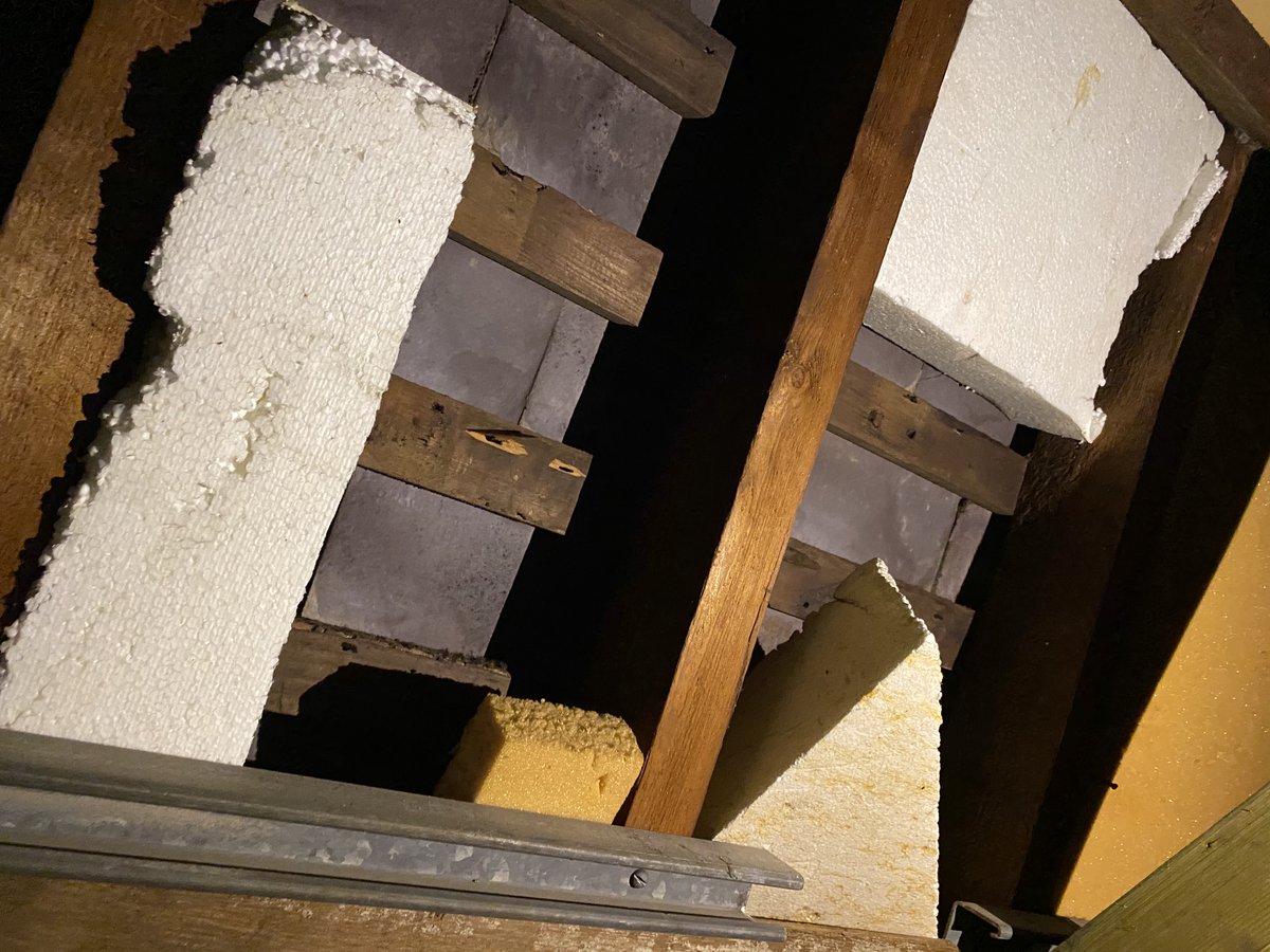 Images from a Victorian loft space as found. Yes, there are at least 10 different types of insulation randomly, poorly, inappropriately installed. When we remove these perhaps we should start a museum of insulation...@MoreOurselves @stba (NB planning #wholehouseretrofit)