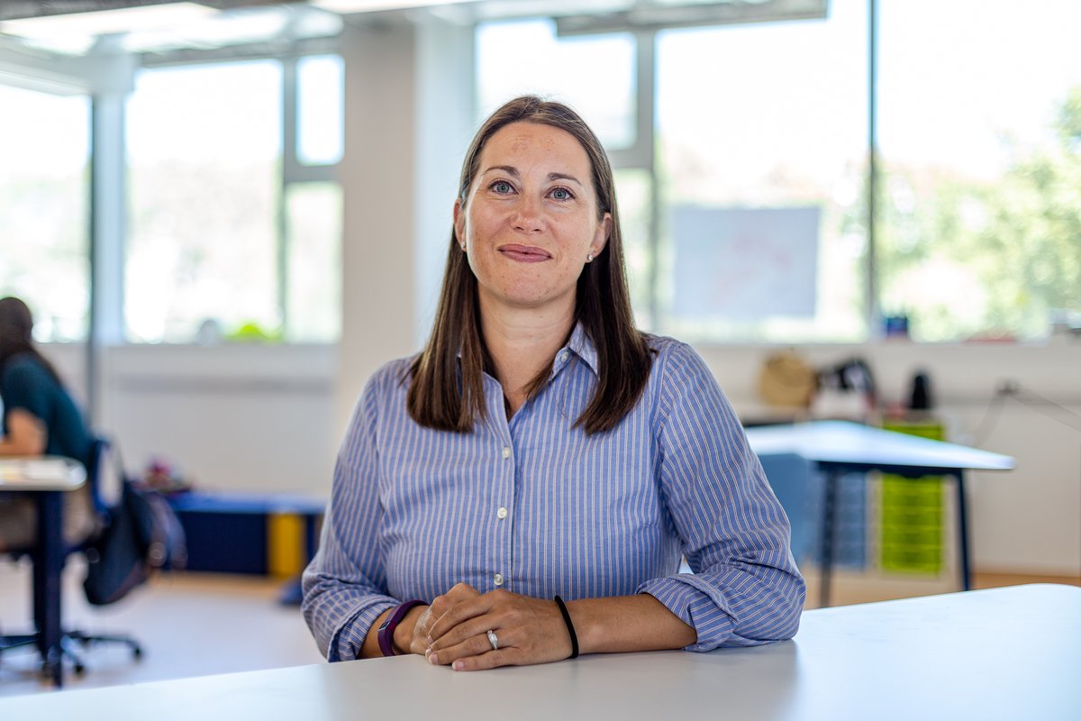 Please welcome Evey Koen 🤗 Our STEM Teacher with over 10 years of experience teaching in the UK 🇬🇧 and the USA 🇺🇸 Evey holds a Bachelors and a Masters degree in Education 👏 Learn more about Evey &amp; all our teachers at: unitedlisbon.school/we-are-united-… #TomorrowMatters #UnitedLisbonSchool