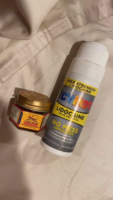 U know u old when u gotta bring this shit out 🦿👵🏽👩🏽&zwj;🦽 https://t.co/qcaQh14SKu