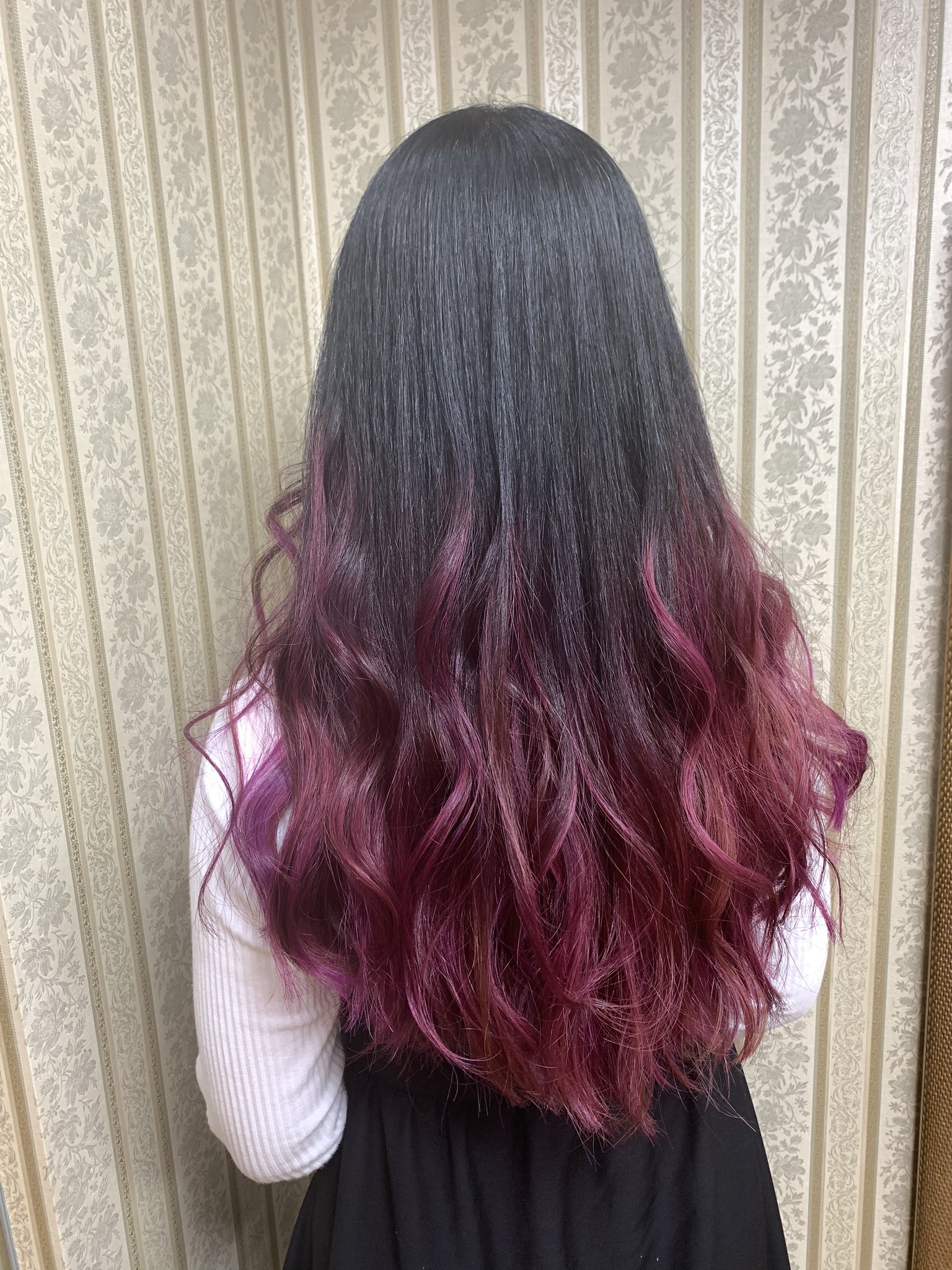இல シャンテグラム ヘアスタイル紹介 スーパーロングヘアーに黒髪 ローズピンク系グラデーションカラー Twitter இல シャンテグラム ヘアスタイル紹介 スーパーロングヘアーに黒髪 ローズピンク系グラデーションカラー Twitter