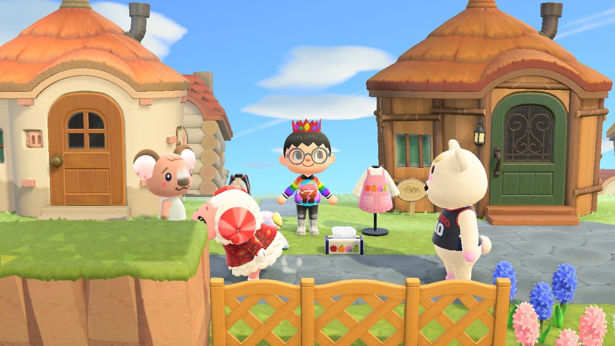 FLauxPasACNH's tweet photo. My friends are checkin out my prizes from @pandaaa_ACNH! Thanks again for the giveaway!

#AnimalCrossing #ACNH https://t.co/e57ehUbOmY