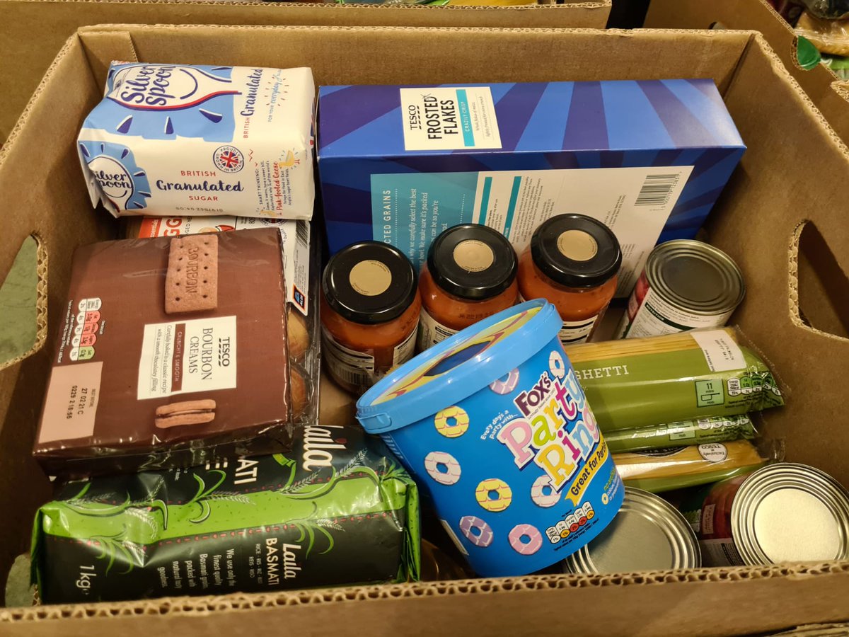TEFHudds's tweet photo. Eden Foundation Outreach Program 
Monthly food parcels for Refugee families in Huddersfield 
Thank you and JazakAllah to all those who helped and donated. 

The Eden Foundation 
#outreach  #edenfoundation #September https://t.co/ILXwwOTHHj