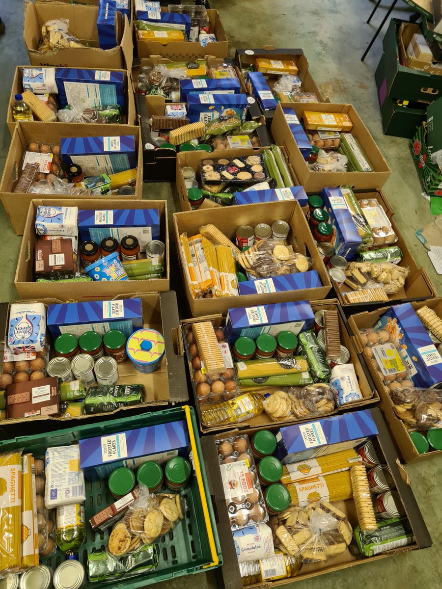 TEFHudds's tweet photo. Eden Foundation Outreach Program 
Monthly food parcels for Refugee families in Huddersfield 
Thank you and JazakAllah to all those who helped and donated. 

The Eden Foundation 
#outreach  #edenfoundation #September https://t.co/ILXwwOTHHj