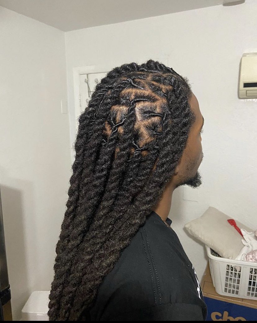 Everyone with locs hit her up  https://instagram.com/crownedbylolo?igshid=1bym44lqjndm9