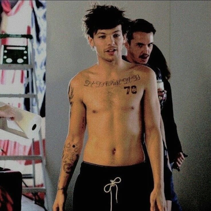 louis and his tummy;a thread.