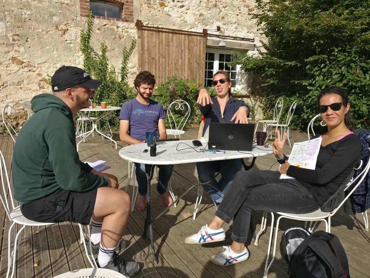 OpenMOLE's tweet image. #exmodelo students are working hard on the challenge, trying to define innovative and/or unexpected scientific questions about our zombie model, that they will try to answer through model exploration techniques!
#ComplexSystems #AcademicTwitter