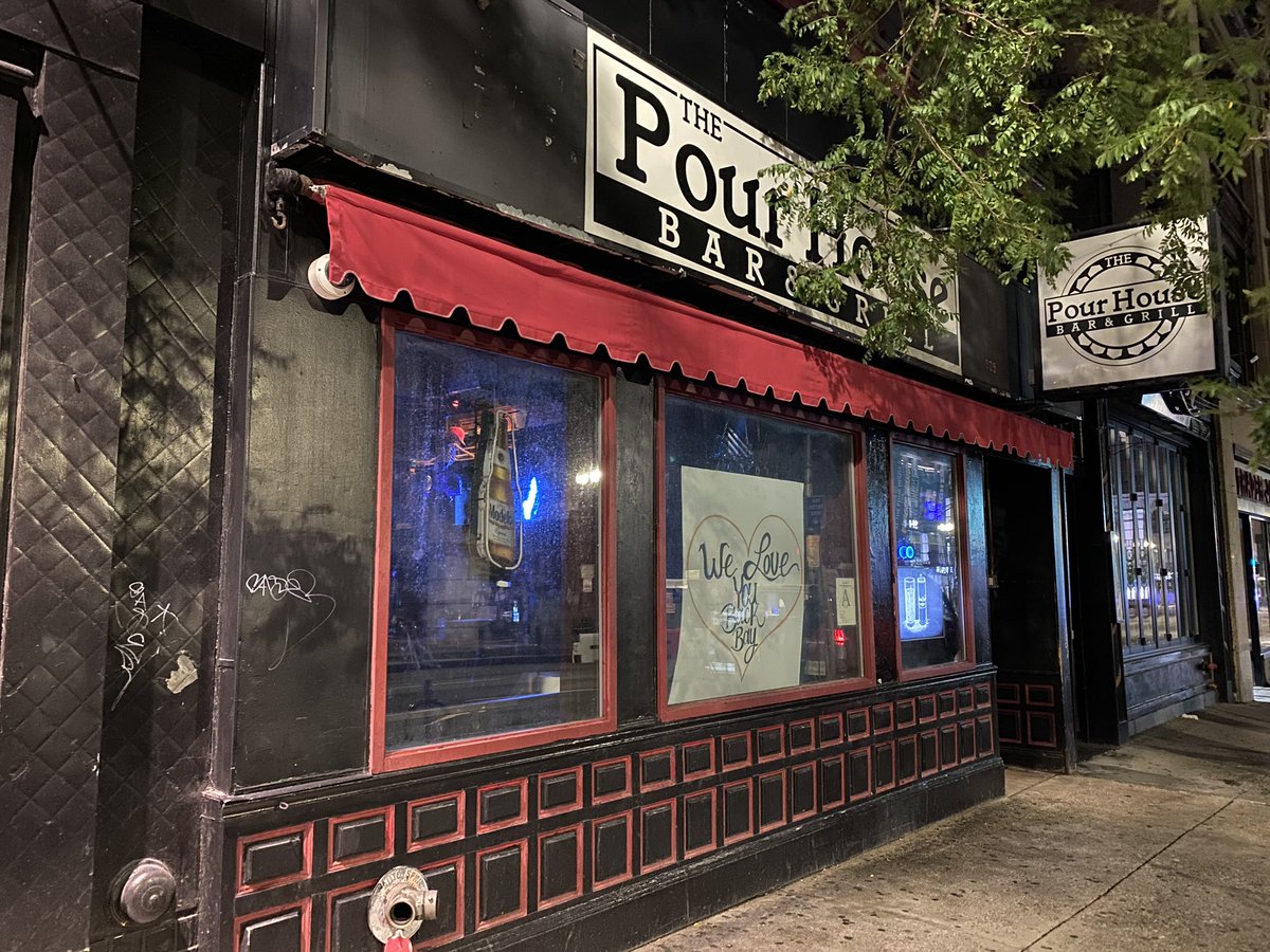 JoshBrogadirTV's tweet image. Another Boston bar/restaurant closes its doors. Have some great memories of The Pour House... just a “few” years ago.

Owners say “Due to Covid, the ownership will be changing hands.” 

This morning on #WCVB, a positive sign for some other MA restaurants.